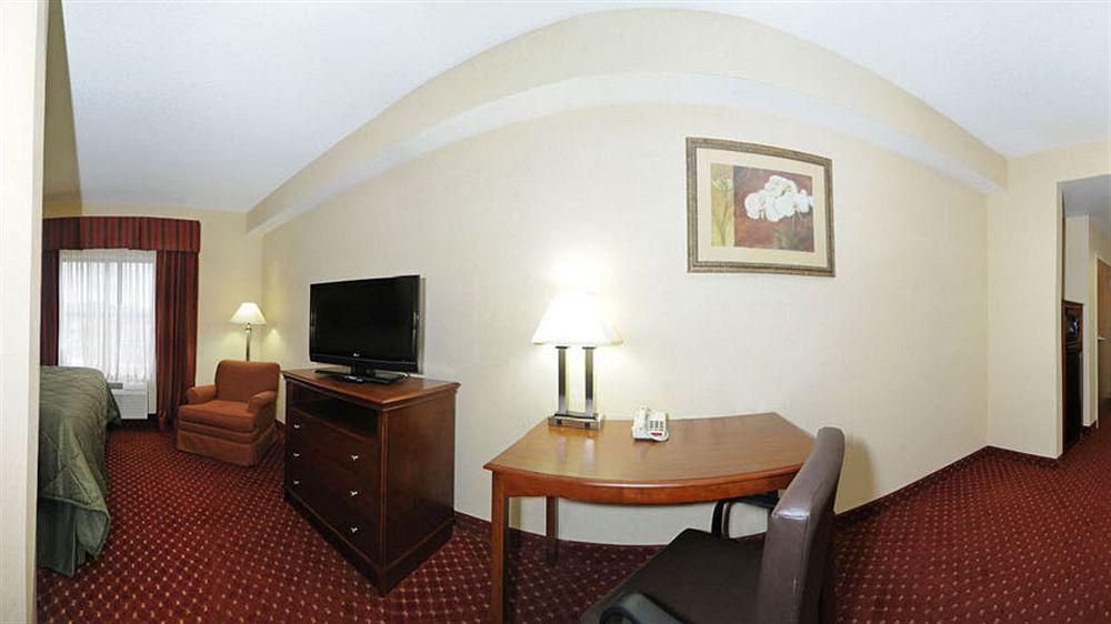 Comfort Inn Louisville Restaurant photo
